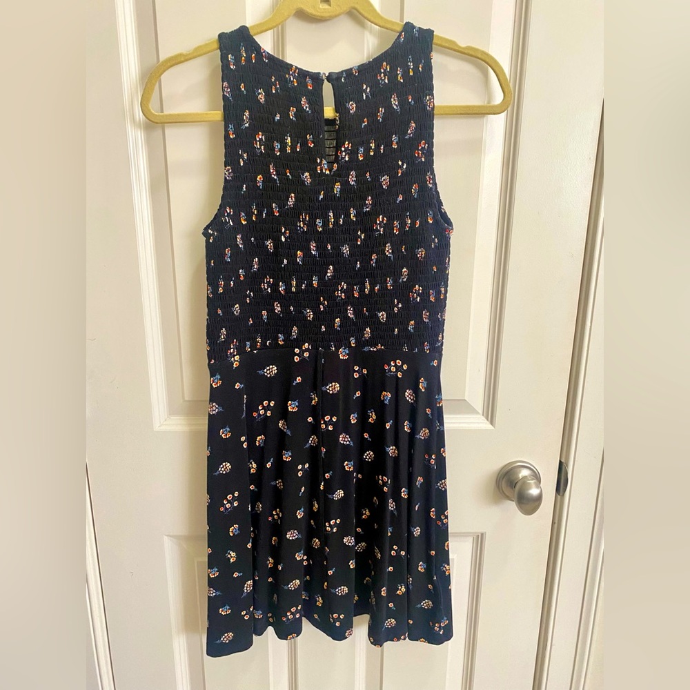 LOFT petite floral dress. Size 0 petite